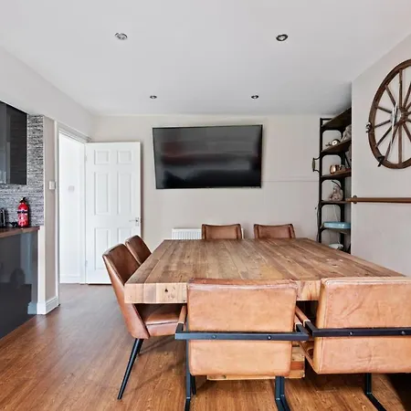 New Bright & Stylish 4bd Centre Of Leeds Hébergement de vacances