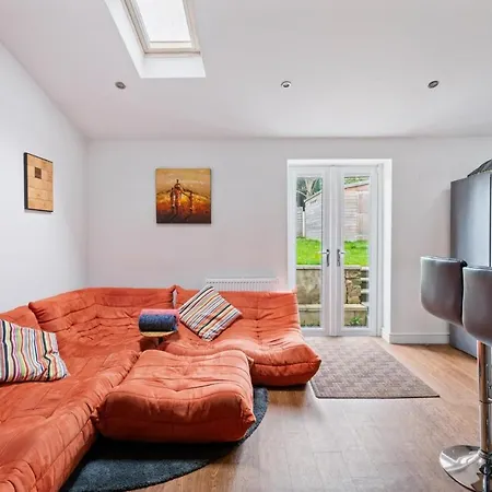 New Bright & Stylish 4bd Centre Of Leeds Holiday home Leeds (West Yorkshire)