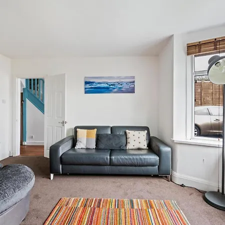 New Bright & Stylish 4bd Centre Of Leeds *
